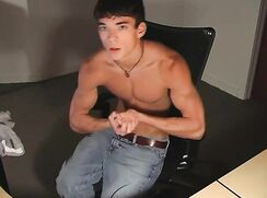 THE BOY LIKES TO SHOW HIS BEAUTIFUL BODY ON CAM, MASTURBATE AND CUM GAY PORN TUBE