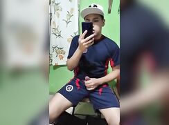 the mirror is sprayed cum cam boys porn