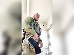 Too horny Israeli soldier