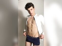 Turkish Hot Kurt