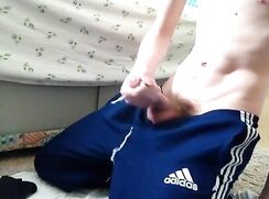twink in trackies having a wank
