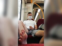 Twink wanks in public and shows feet