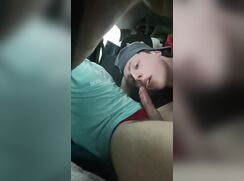 Twinks Quick BJ in the Car and cums 236