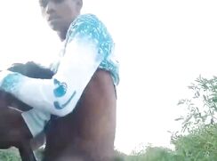 [Twit] [731] What the fuck, this video is insanely hot and hella arousing!