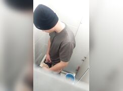 Wankin in public bathroom