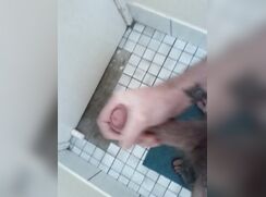 Wanking with Pikkey