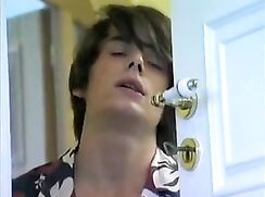 Watching Cameron Twinks Gay Porn Videos
