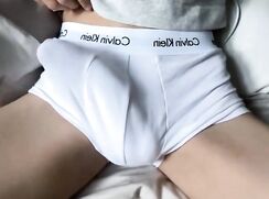 white ck¨s twink