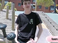 Young Raul (18yo) fucks mature woman