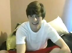 Young Smiling Wanker Cam Boys Porn