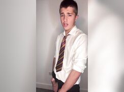 Young Twink Cums 198