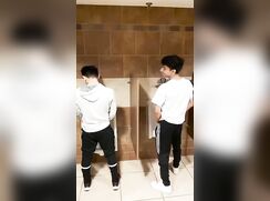 Zac fun at the mall