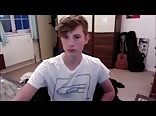 Zoomboy showing his nice cock and balls boys porn